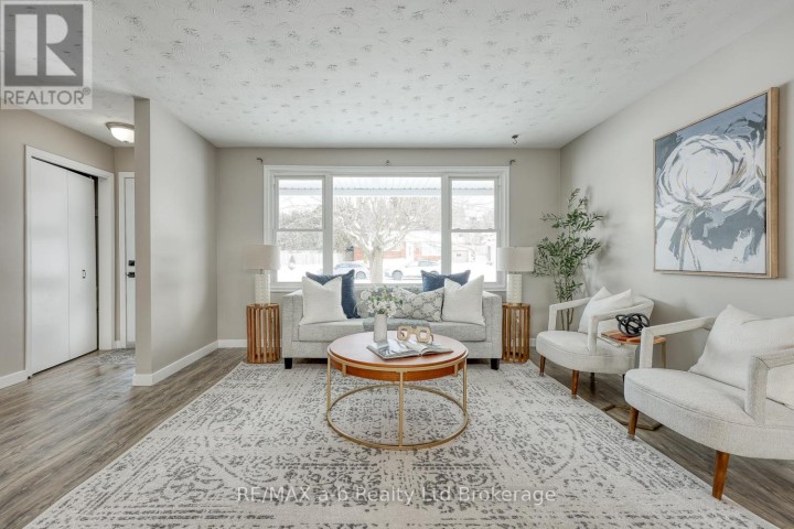 Photo 13 at 18 Bigham Crescent, Woodstock - South, Woodstock