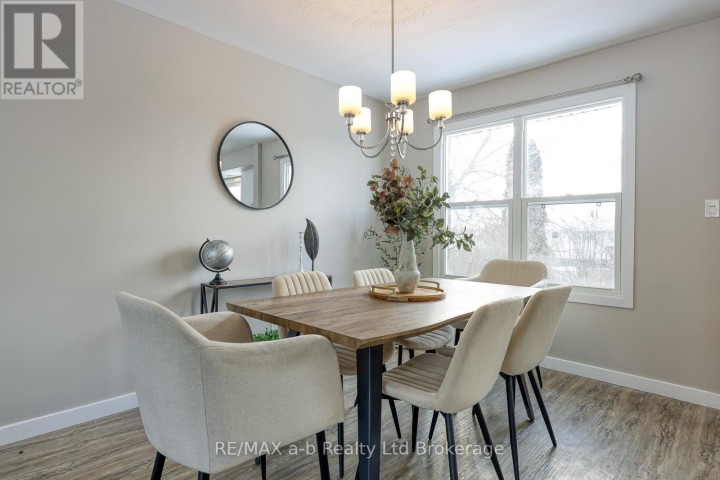 Photo 16 at 18 Bigham Crescent, Woodstock - South, Woodstock