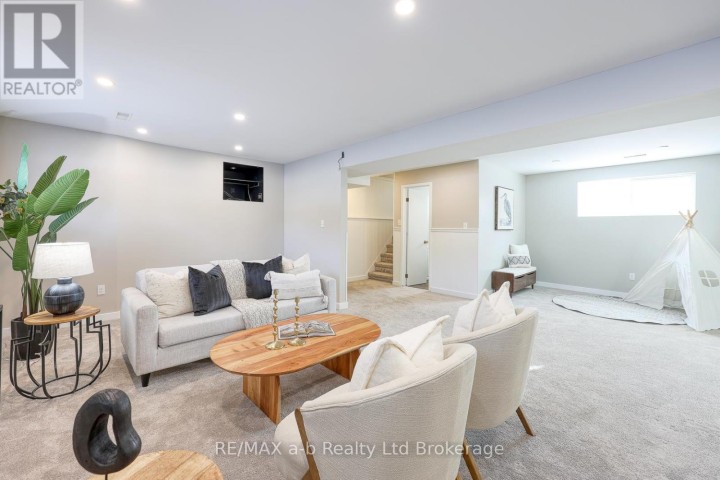 Photo 29 at 18 Bigham Crescent, Woodstock - South, Woodstock