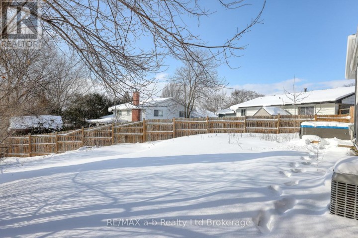 Photo 42 at 18 Bigham Crescent, Woodstock - South, Woodstock