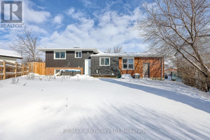 Photo 43 at 18 Bigham Crescent, Woodstock - South, Woodstock