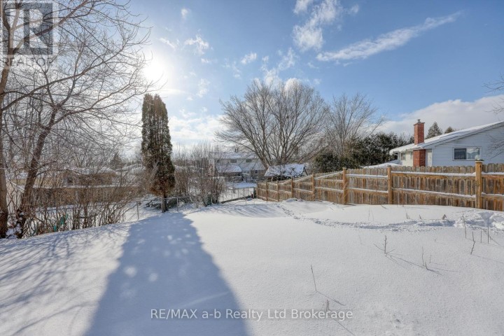 Photo 45 at 18 Bigham Crescent, Woodstock - South, Woodstock