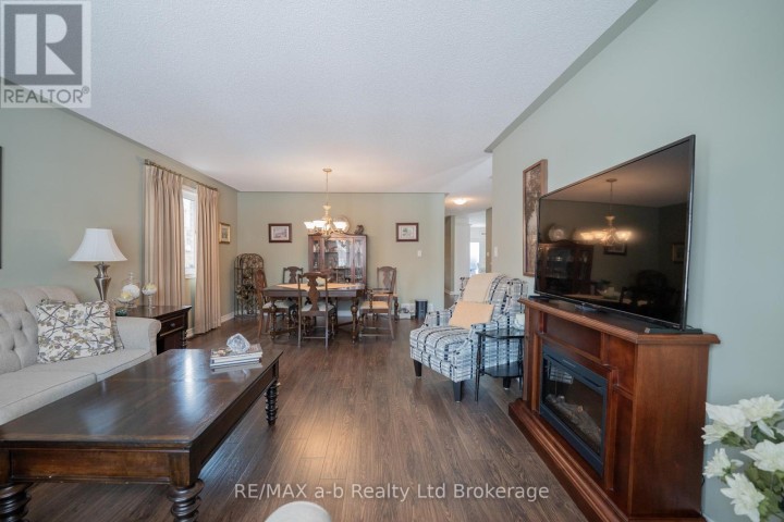 Photo 10 at 218 Baldwin Street, Tillsonburg