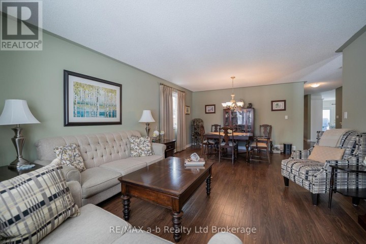 Photo 11 at 218 Baldwin Street, Tillsonburg