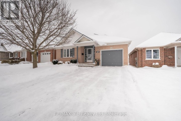 Photo 2 at 218 Baldwin Street, Tillsonburg