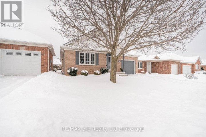 Photo 3 at 218 Baldwin Street, Tillsonburg