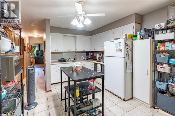 Photo 21 at 62 Moore Avenue, Downtown Kitchener / East Ward, Kitchener