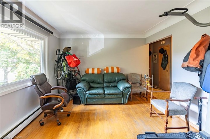 Photo 24 at 62 Moore Avenue, Downtown Kitchener / East Ward, Kitchener