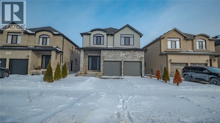 Photo 2 at 26 Grandville Circle, Innerkip (Victoria Park), Woodstock