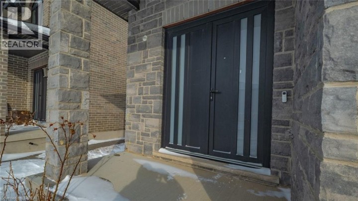 Photo 3 at 26 Grandville Circle, Innerkip (Victoria Park), Woodstock