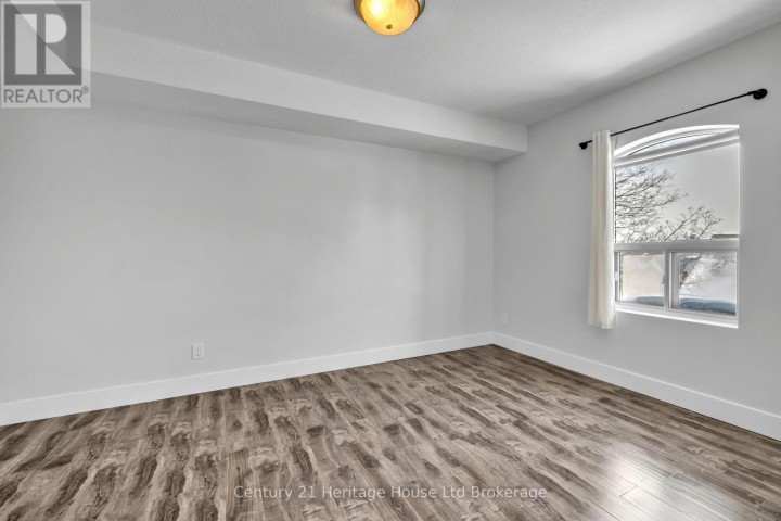 Photo 9 at 303 - 34 Brock Street, Woodstock - South, Woodstock