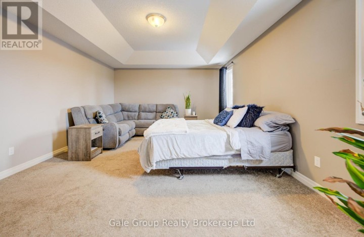 Photo 18 at 117 Juno Crescent, Woodstock - North, Woodstock