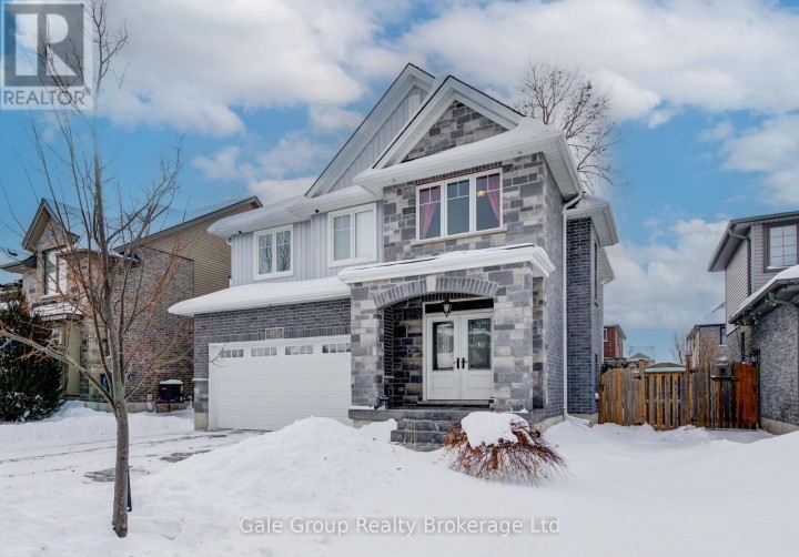 Photo 2 at 117 Juno Crescent, Woodstock - North, Woodstock