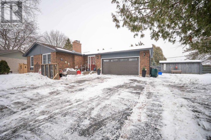 Photo 2 at 6 Camdon Court, Tillsonburg