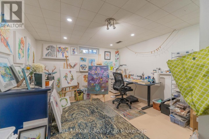 Photo 25 at 6 Camdon Court, Tillsonburg