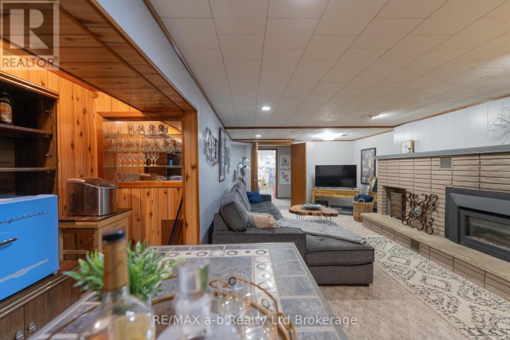 Photo 27 at 6 Camdon Court, Tillsonburg