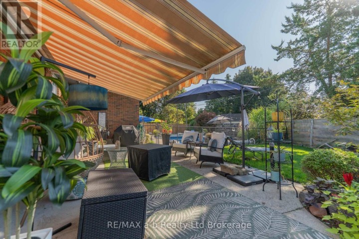 Photo 32 at 6 Camdon Court, Tillsonburg