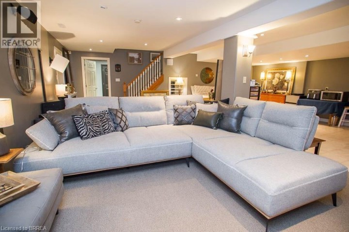 Photo 33 at 92 Highland Drive, Burford, Brantford