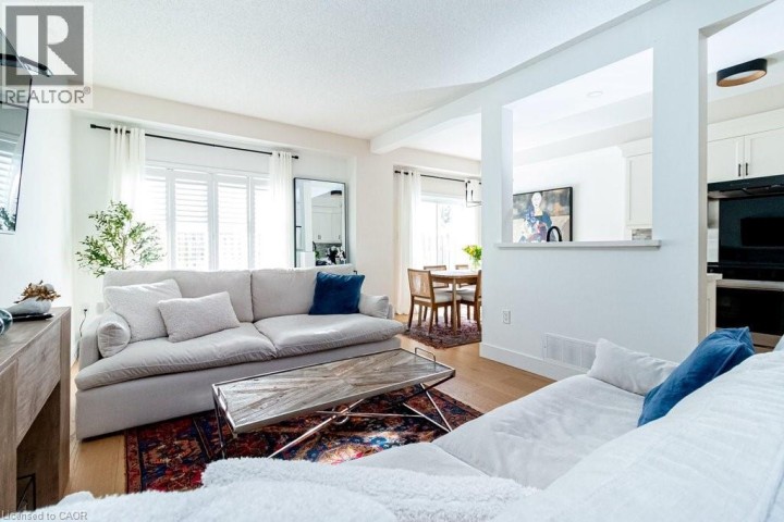 Photo 13 at 48 - 60 Cloverleaf Drive, Meadowlands, Ancaster