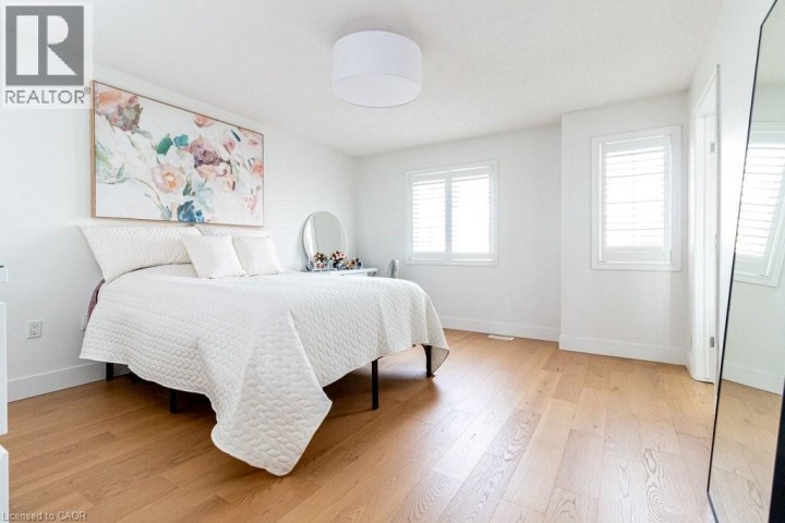 Photo 30 at 48 - 60 Cloverleaf Drive, Meadowlands, Ancaster