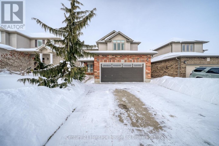 Photo 1 at 215 Munnoch Boulevard, Woodstock - North, Woodstock