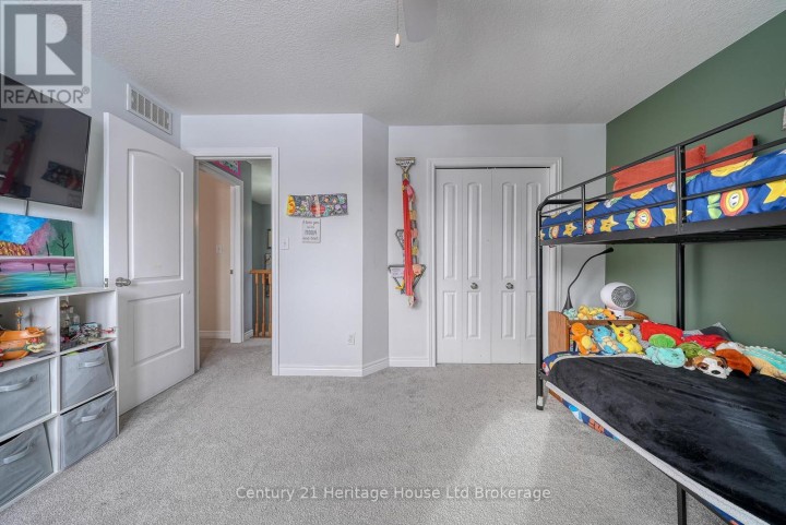 Photo 23 at 215 Munnoch Boulevard, Woodstock - North, Woodstock