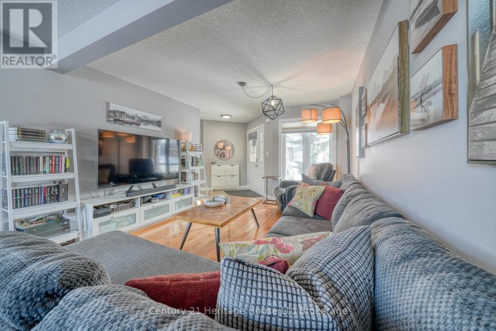 Photo 9 at 215 Munnoch Boulevard, Woodstock - North, Woodstock