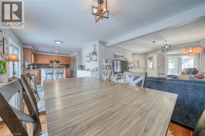 Photo 10 at 215 Munnoch Boulevard, Woodstock - North, Woodstock