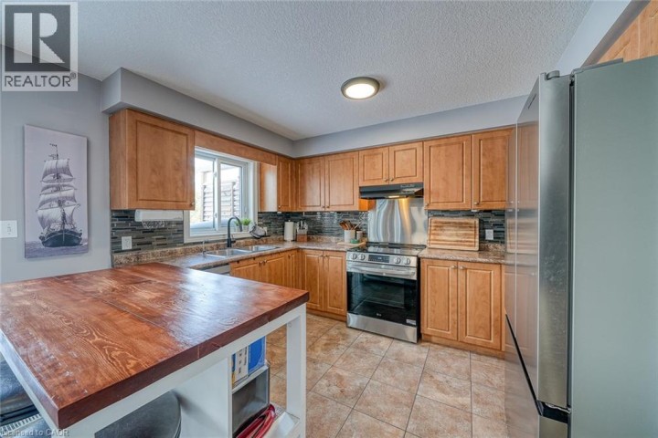 Photo 15 at 215 Munnoch Boulevard, Woodstock - North, Woodstock