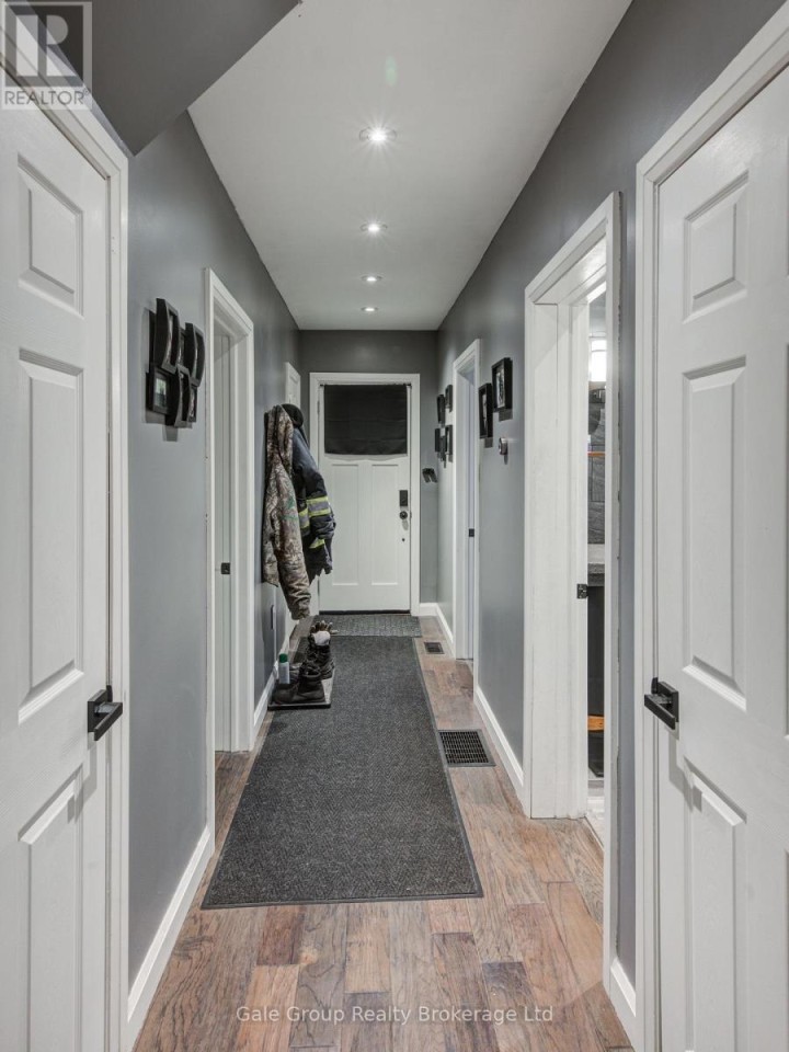 Photo 17 at 83 Oxford Street, Woodstock - North, Woodstock