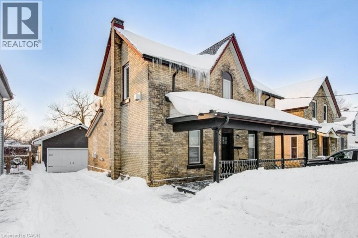 Photo 1 at 83 Oxford Street, Woodstock - North, Woodstock