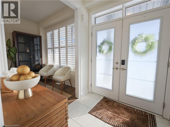Photo 3 at 93 Monteith Drive, Pleasant Ridge, Brantford