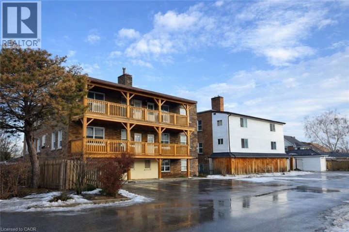 Photo 4 at 17 Louisa Street, Uptown Waterloo / North Ward, Kitchener