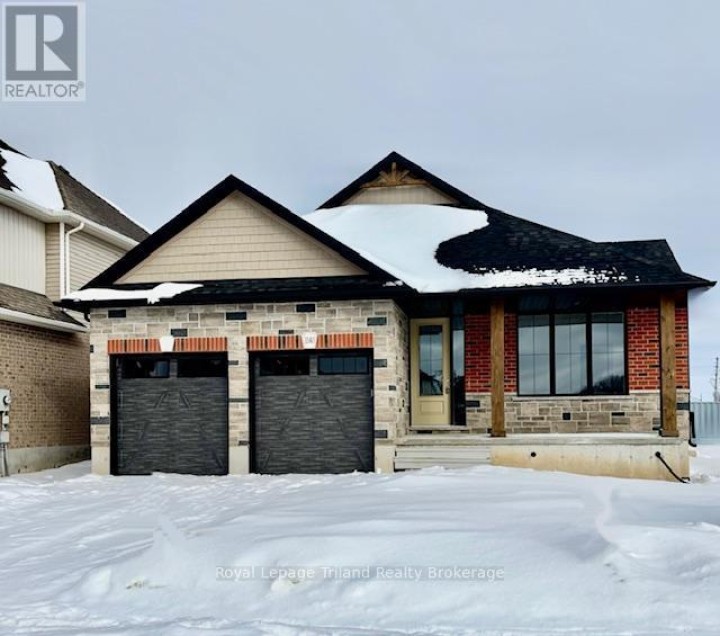 Photo 1 at 1140 Caen Avenue, Woodstock - North, Woodstock