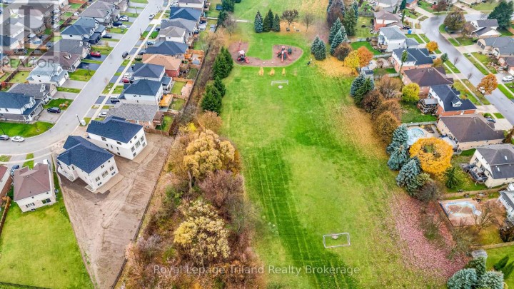 Photo 8 at 1248 Caen Avenue, Woodstock - North, Woodstock