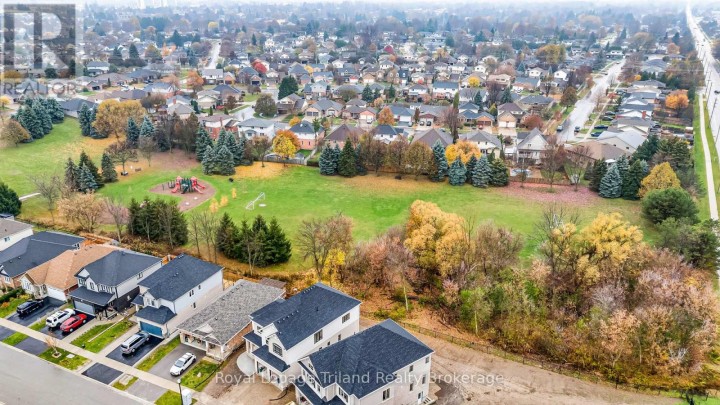 Photo 9 at 1248 Caen Avenue, Woodstock - North, Woodstock