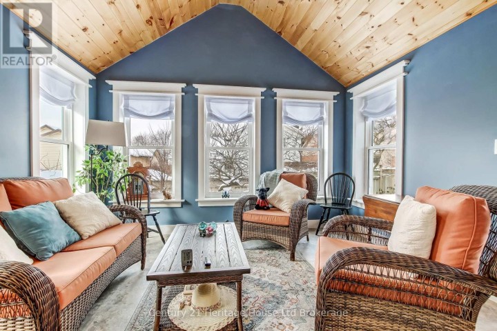 Photo 11 at 11 John Davies Drive, Woodstock - North, Woodstock