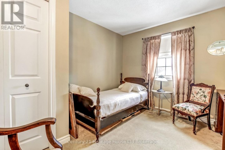 Photo 18 at 11 John Davies Drive, Woodstock - North, Woodstock