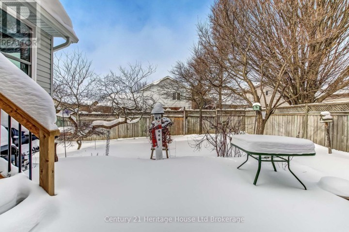 Photo 29 at 11 John Davies Drive, Woodstock - North, Woodstock