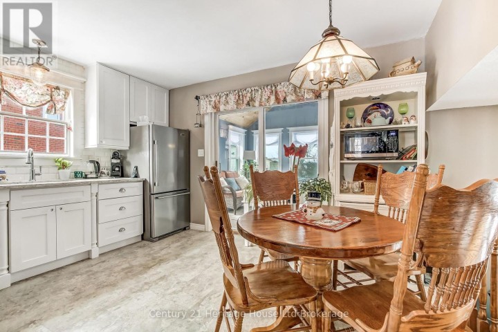 Photo 8 at 11 John Davies Drive, Woodstock - North, Woodstock