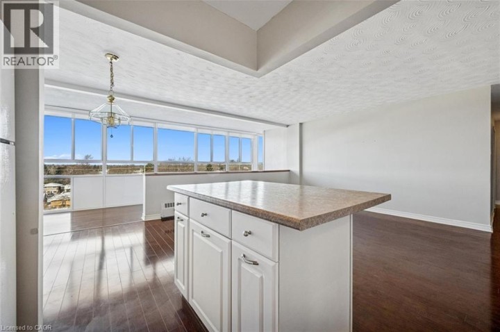 Photo 17 at 609 - 24 Midland Drive, Stanley Park / Centreville, Kitchener