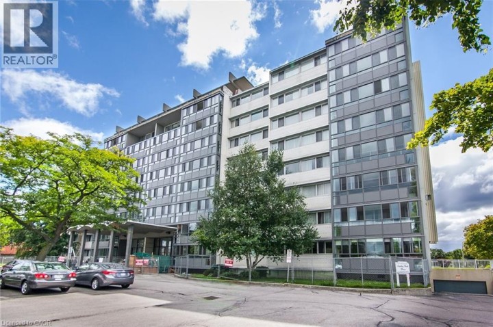 Photo 2 at 609 - 24 Midland Drive, Stanley Park / Centreville, Kitchener