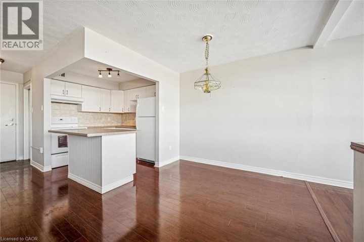 Photo 18 at 609 - 24 Midland Drive, Stanley Park / Centreville, Kitchener