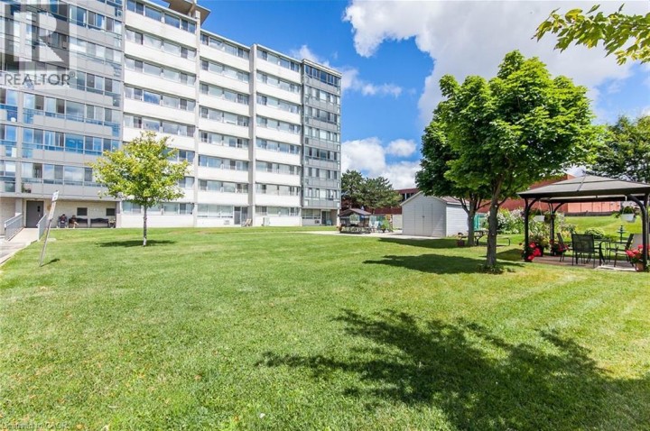 Photo 40 at 609 - 24 Midland Drive, Stanley Park / Centreville, Kitchener