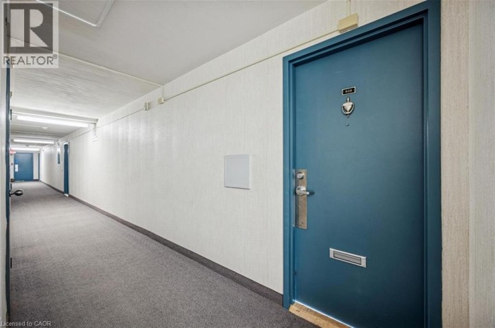 Photo 6 at 609 - 24 Midland Drive, Stanley Park / Centreville, Kitchener