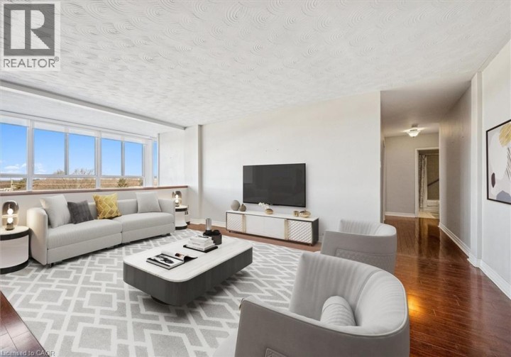 Photo 9 at 609 - 24 Midland Drive, Stanley Park / Centreville, Kitchener