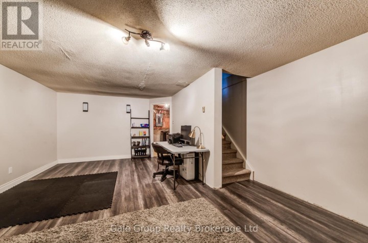 Photo 26 at 20 - 1093 Nellis Street, Woodstock - North, Woodstock