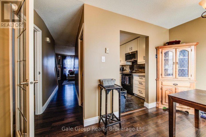 Photo 9 at 20 - 1093 Nellis Street, Woodstock - North, Woodstock