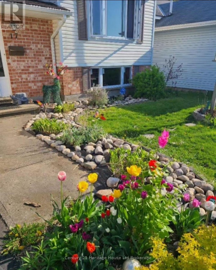 Photo 29 at 17 Beckett Boulevard, Tillsonburg