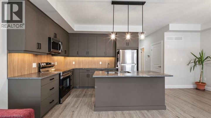 Photo 12 at 84 - 143 N Elgin Street, Alison Park / Eastview North, Cambridge